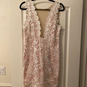 White big lace flower short dress